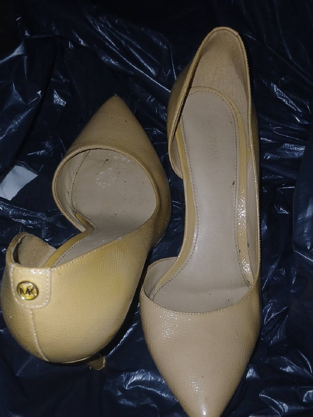 Michael Kors Tan-Beige Pointed Toe Pumps